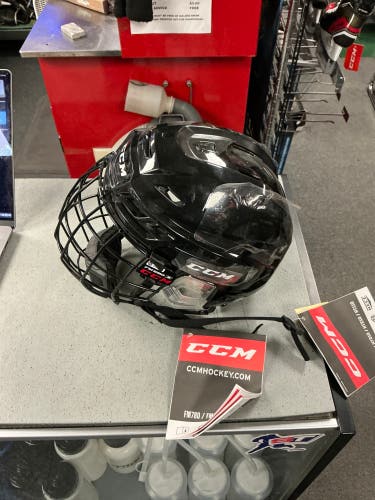 CCM Tacks 210 Helmet combo