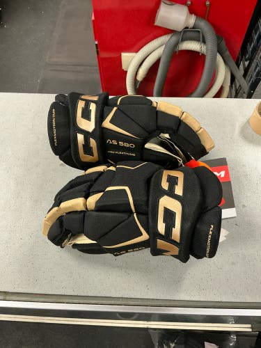 CCM Tacks AS-580 Gloves 15" (New)black/antique gold