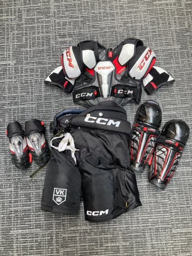 Junior Small - Large CCM Hockey Starter Kit