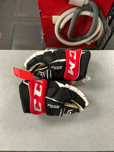 CCM Tacks 9080 Gloves 12" (New)