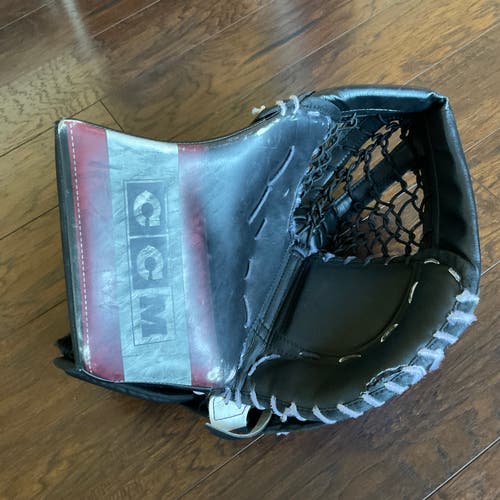 CCM EFLEX 6 Goalie Glove with Custom Graphic