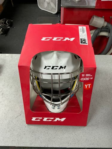Youth Small CCM Axis 1.5 Goalie Mask (New)