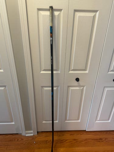 Senior Bauer Nexus E5 Pro Right Handed Hockey Stick P28 70 Flex (Used)