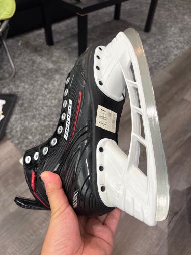 Bauer NSX Hockey Skates Size 5 (Like New)
