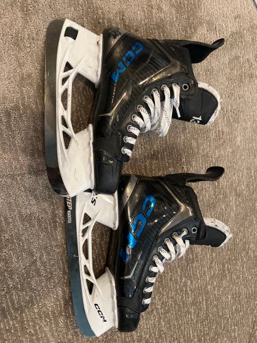Black/Navy 2024 CCM Tacks XF Pro Hockey Skates Regular Width 8 (Used)