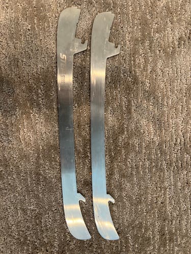 CCM Step Steel 295 mm (New)