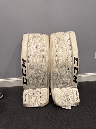 30" CCM Premier 1.9 Goalie Leg Pads (Used)