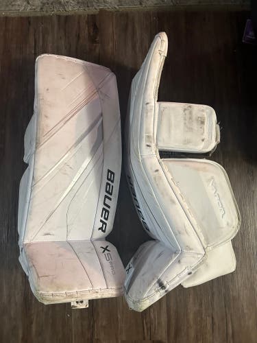 31" Bauer Vapor X5 Pro Goalie Leg Pads (Used)