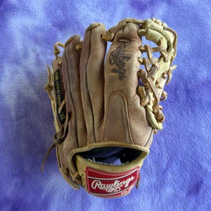 Brown Rawlings Gold Glove Elite RH Outfield Baseball Glove 11.5" (Used)