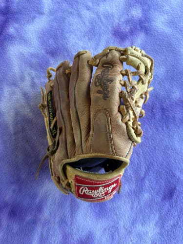 Brown Rawlings Gold Glove Elite RH Outfield Baseball Glove 11.5" (Used)