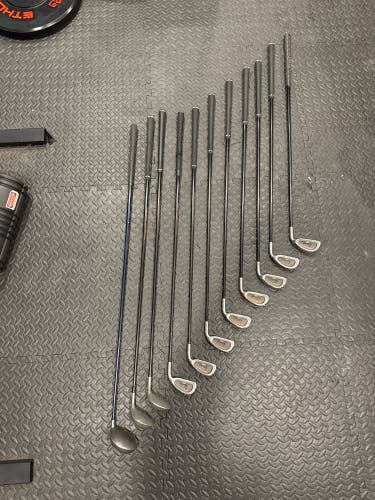 Men's Right Handed Clubs (Full Set) Regular Flex 11 Pieces (Used)