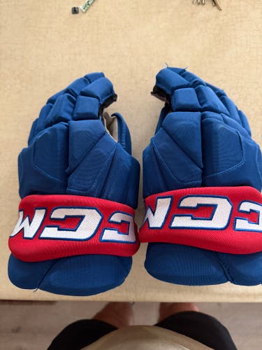CCM HG95C Gloves 14" Pro Stock (Used)