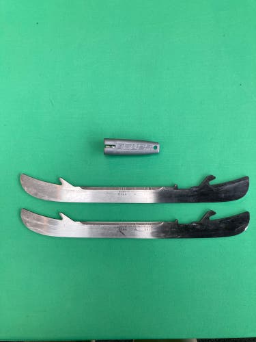 Bauer Fly-X Replacement Steel Blades | 254mm