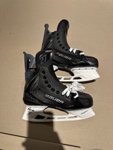 Bauer Vapor Flylite Skates 2025 -Wide Width 8.5- Custom runner and tongue(New)