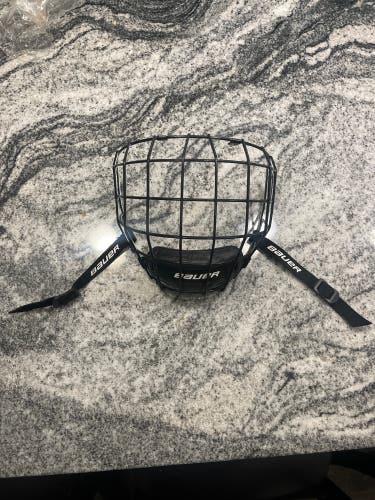 Medium Bauer Profile II Facemask Full Cage (Used)