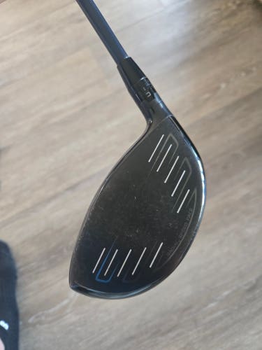 Men's Titleist 917 D3 Right Handed Driver Stiff Flex 9.5 Loft Graphite Shaft (Used)