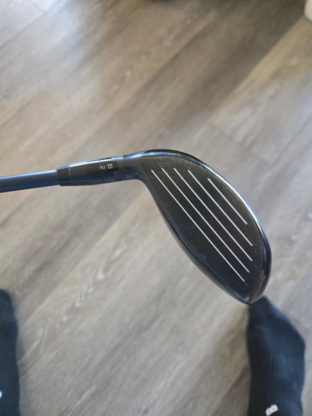 Men's Titleist 917 F3 Right Handed Fairway Wood Stiff Flex 3 Wood Graphite Shaft (Used)