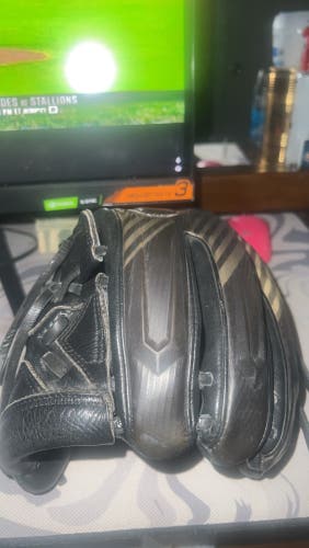 2021 Rawlings REV1X RH Pitcher's Baseball Glove 11.75" (Used)