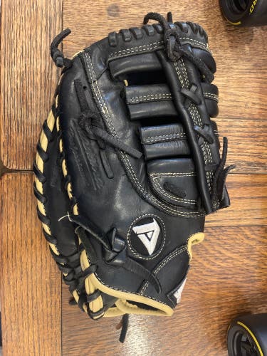 Akadema PEL994 LH First Base Baseball Glove 11.5" (Used)