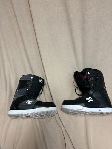 Size M 12.0 (W 13.0) DC Phase Snowboard Boots (Used)