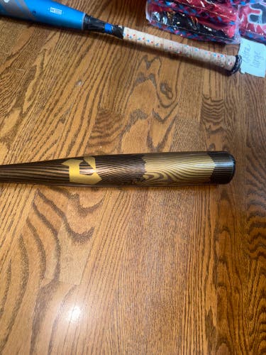 2024 DeMarini Voodoo One Alloy BBCOR Certified Bat (-3) 29 oz 32" (Used)