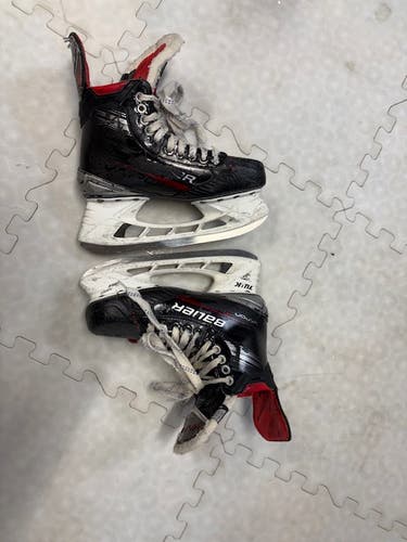 Bauer Vapor X4 Hockey Skates 7.5 (Used)