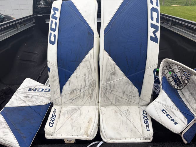 33" CCM Axis 2.9 Regular Goalie Full Set (Used)