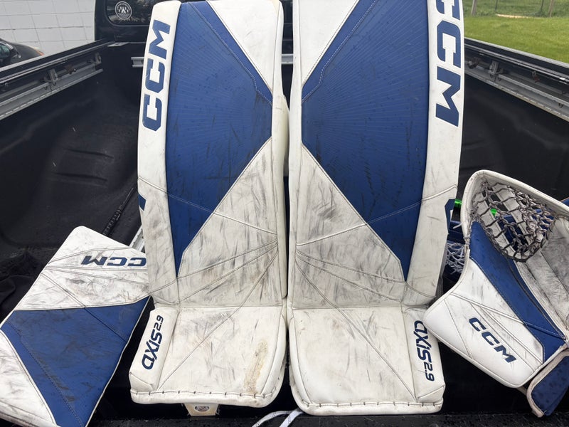 33" CCM Axis 2.9 Regular Goalie Full Set (Used)