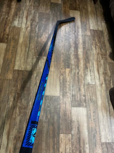 Senior Bauer Twitch Right Handed Hockey Stick P92 87 Flex Pro Stock (New)