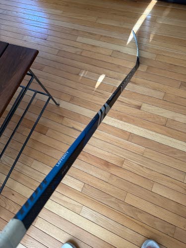 Senior Warrior Alpha LX2 Pro Right Handed Hockey Stick P92 85 Flex (Used)