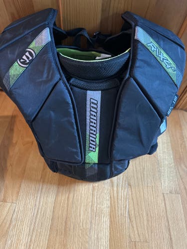 Small / Medium Warrior RX4 Goalie Chest Protector (Used)