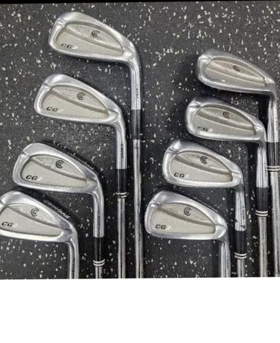 Men's Cleveland CG2 Right Handed Iron Set (Used)
