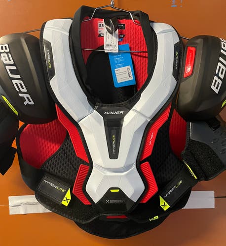 New Bauer Vapor Hyperlite Shoulder Pads Sr Large