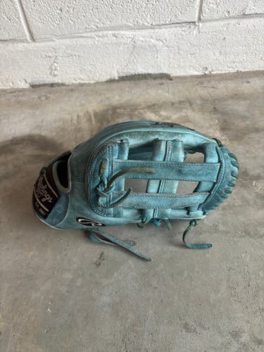 2024 Rawlings Heart of the Hide RH Outfield Baseball Glove 12.75" (Used)