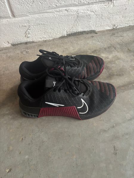 Maroon Men display picture 3
