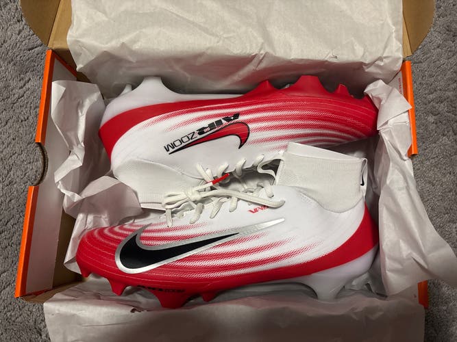 Men's Size M 12.0 (W 13.0) Adult Nike Cleats (New)