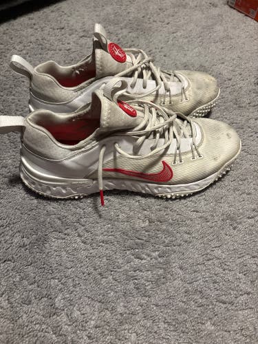 Men's Size M 12.0 (W 13.0) Adult Nike Shoes (Used)