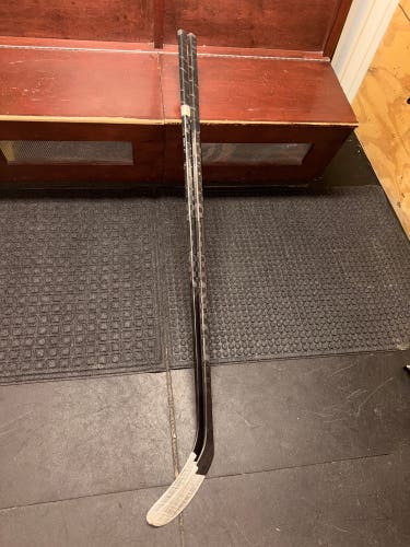 X2 CCM Ribcor Trigger 6 Pro – OHL Player-Issued| Pro Stock P28 80 Flex LH – Bundle of 2