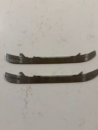 Bauer Fly-X 246 mm (Used)