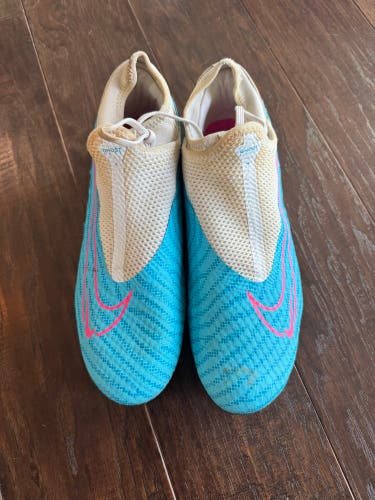 Unisex Size M 6.5 (W 7.5) Nike Phantom GX Cleats (Used)