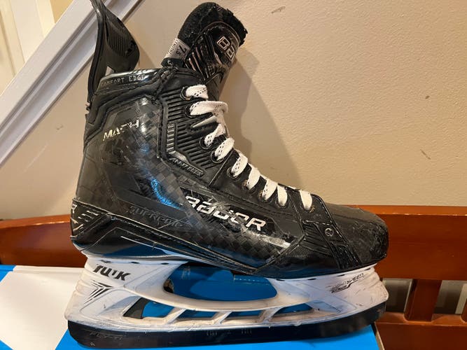 Bauer Supreme Mach Hockey Skates 7.5 (Used)