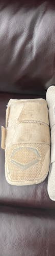 White Senior EvoShield Elbow Guard Elbow Protection (Used)