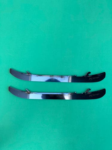 Bauer Fly-Ti Replacement Steel Blades | 246mm