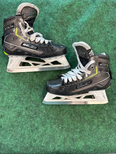 Intermediate Bauer Elite Hockey Goalie Skates (Fit 1) Size 5 (Used)