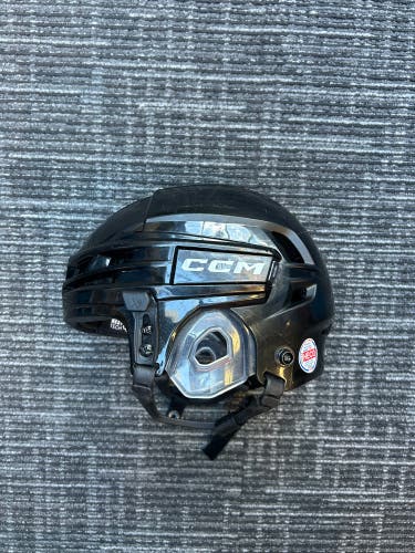 Small CCM Tacks 720 Helmet