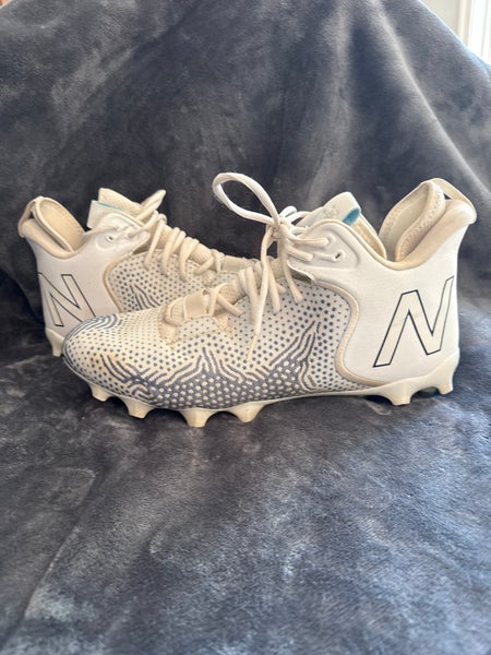 White Men's Size 13.0 (W 14.0) Adult New Balance Freeze 3.0 Mid Top Molded Cleats (Used)