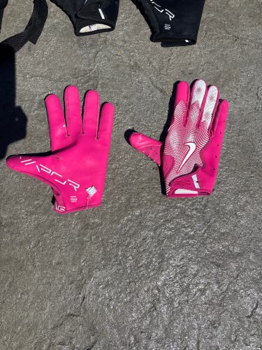 Pink XL Adult Nike Vapor Jet Gloves (Used)