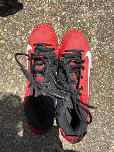Red Kid's 4.5Y (Big Kids / Youth) Nike (Used)