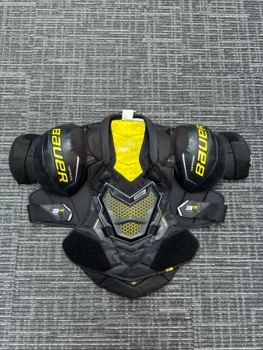 Senior Large Bauer Supreme 3S Shoulder Pads