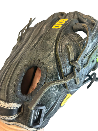 Used Wilson A600 11 1/2IN BB/SB Glove RH Throw Black 11 1/2" 11682-S000129928